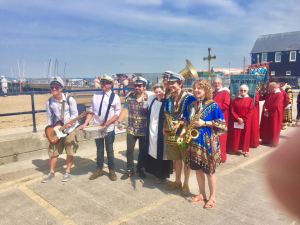 Native Oysters & Rev Rachel at harbour